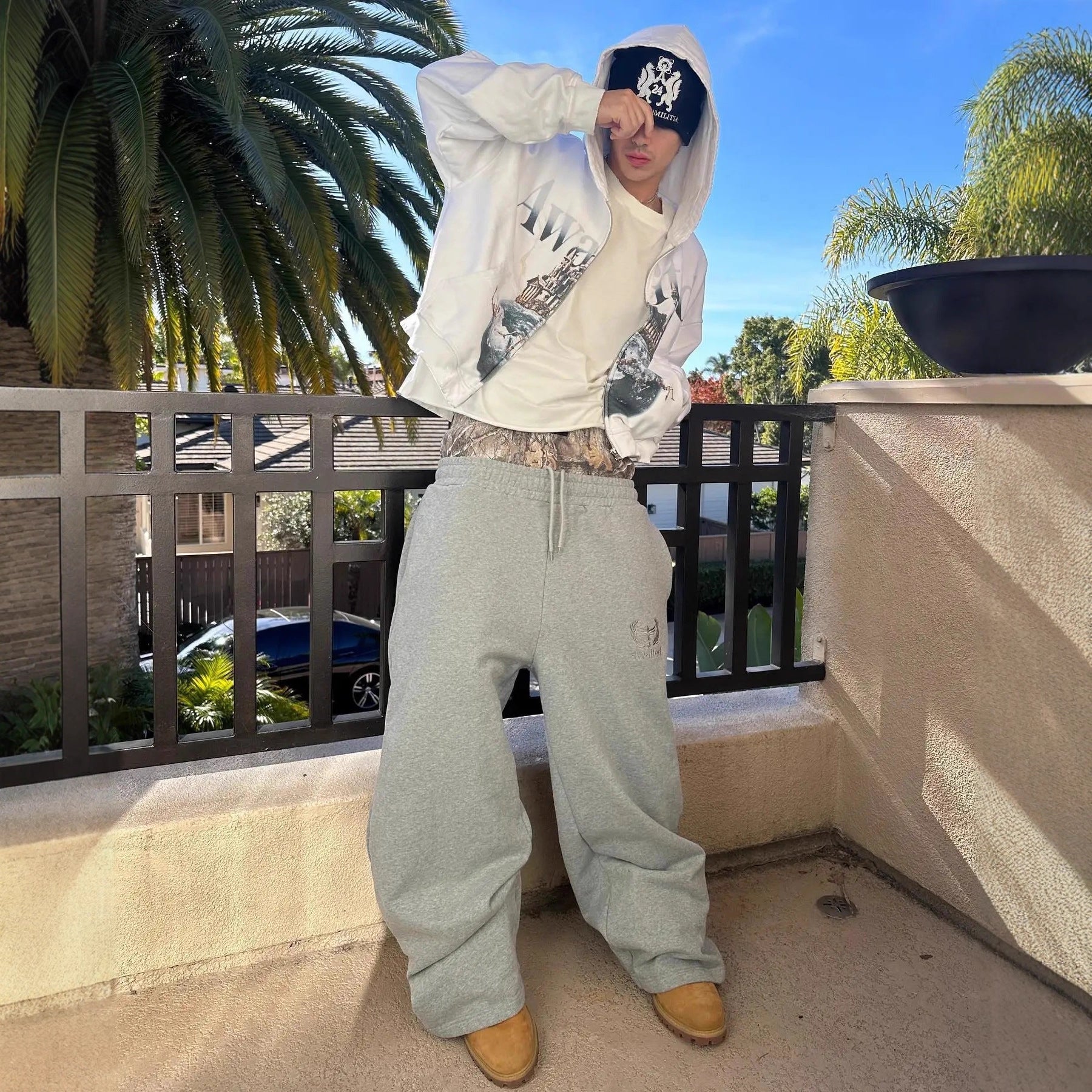 Mens "Saggable" Y2K Uncuffed Joggers