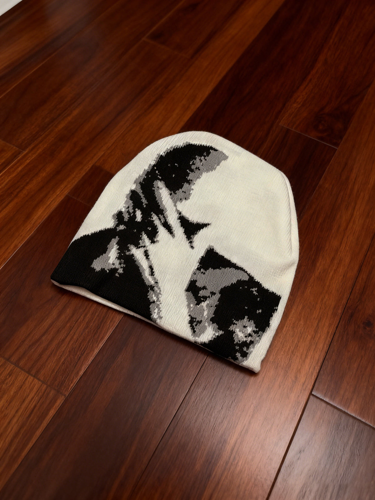 "distressed" Beanie